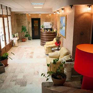 Hotel Decentria